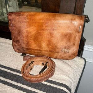 Bed Stu Leather Cadence Wallet Crossbody Bag Cafe Latte MSRP $190